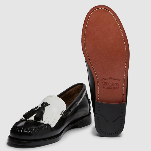 G.H. Bass & Co. Bass Weejuns Black & White Fringe Loafers Size 5 NWT - Picture 12 of 12
